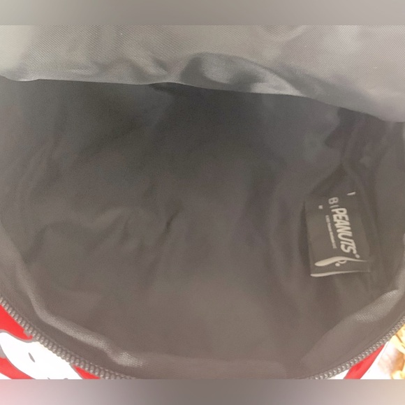 Peanuts Snoopy Backpack - Picture 8 of 10